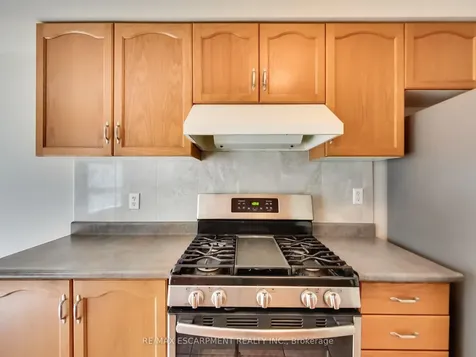 104 Frances Avenue Hamilton ON L8E 5X3