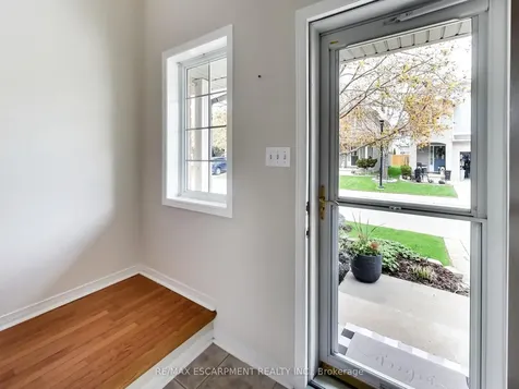 104 Frances Avenue Hamilton ON L8E 5X3