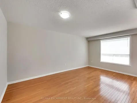 104 Frances Avenue Hamilton ON L8E 5X3