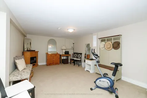 3 Northglen Avenue St. Catharines ON L2M 1B3
