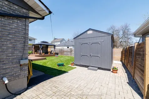 3 Northglen Avenue St. Catharines ON L2M 1B3