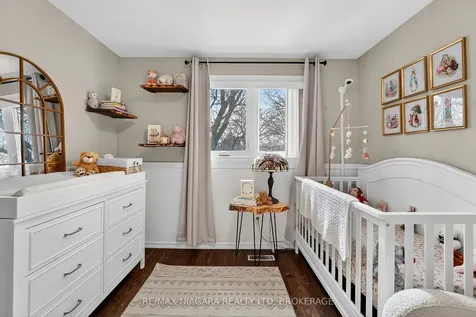 75 Berrisfield Crescent Hamilton ON L8T 4X1