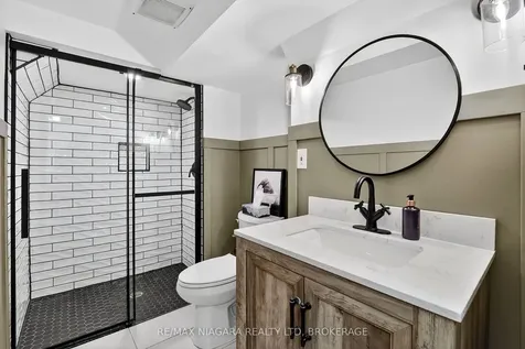 75 Berrisfield Crescent Hamilton ON L8T 4X1