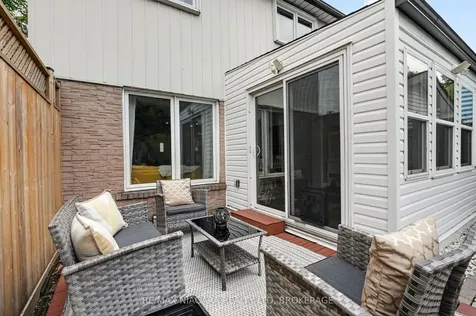 75 Berrisfield Crescent Hamilton ON L8T 4X1