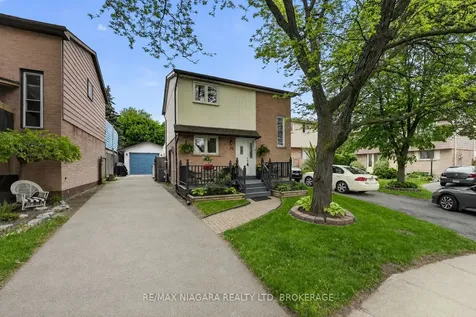 75 Berrisfield Crescent Hamilton ON L8T 4X1