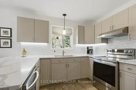 73 Sand Banks Court Prince Edward County ON K0K 3L0