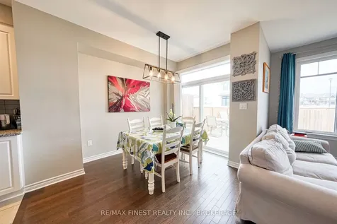 1123 Barrow Avenue Kingston ON K7M 0G5
