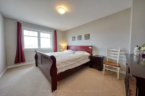 1123 Barrow Avenue Kingston ON K7M 0G5