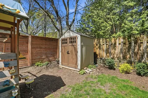 279 Park Street W Hamilton ON L9H 1Y6