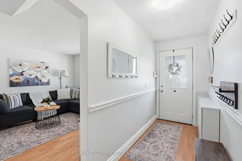 279 Park Street W Hamilton ON L9H 1Y6