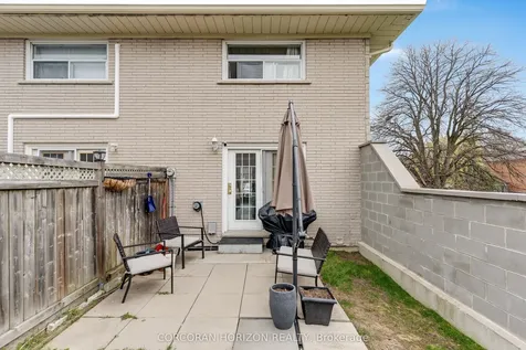 23 Glen Road Cambridge ON N1R 4L4