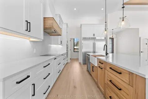 371 Maple Ridge Drive Kingston ON K7M 5P1