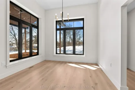 371 Maple Ridge Drive Kingston ON K7M 5P1