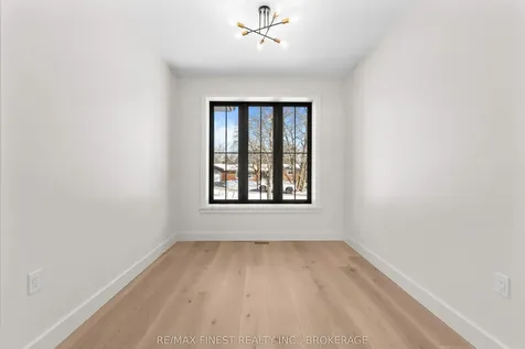371 Maple Ridge Drive Kingston ON K7M 5P1