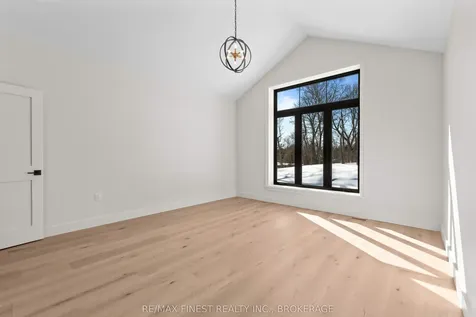 371 Maple Ridge Drive Kingston ON K7M 5P1