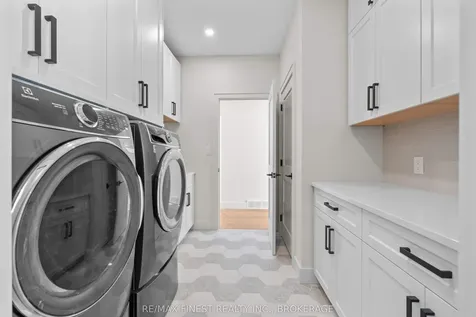371 Maple Ridge Drive Kingston ON K7M 5P1