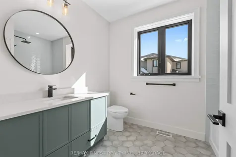 371 Maple Ridge Drive Kingston ON K7M 5P1
