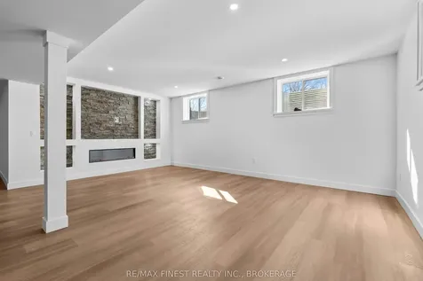 371 Maple Ridge Drive Kingston ON K7M 5P1
