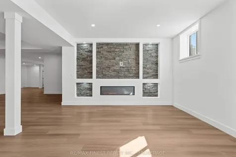 371 Maple Ridge Drive Kingston ON K7M 5P1