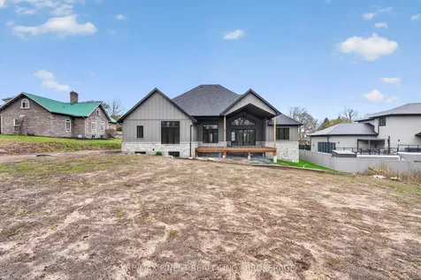 371 Maple Ridge Drive Kingston ON K7M 5P1