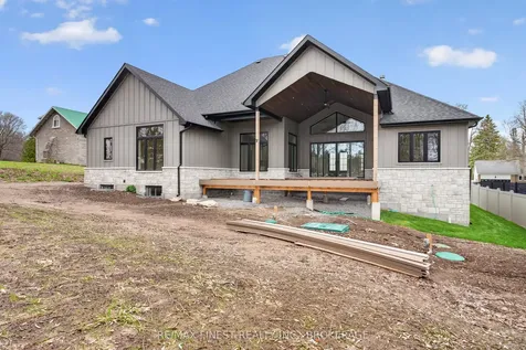 371 Maple Ridge Drive Kingston ON K7M 5P1