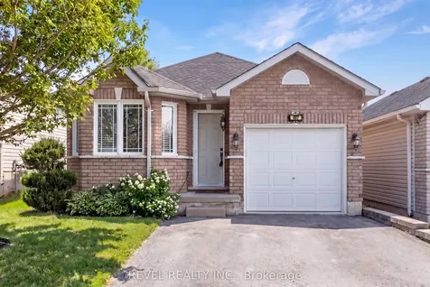 617 Clancy Crescent Peterborough ON K9K 2S2
