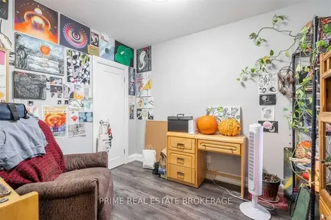 203 John Street N Hamilton ON L8L 4P4