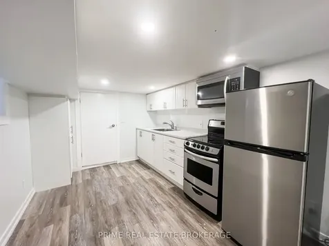 203 John Street N Hamilton ON L8L 4P4
