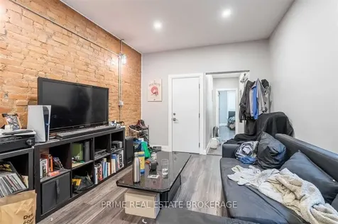 203 John Street N Hamilton ON L8L 4P4