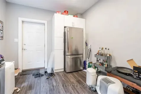 203 John Street N Hamilton ON L8L 4P4
