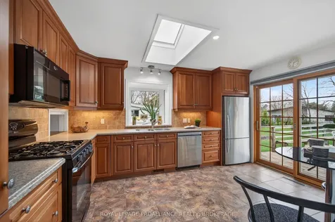 31 Jorene Drive Kingston ON K7M 3X5