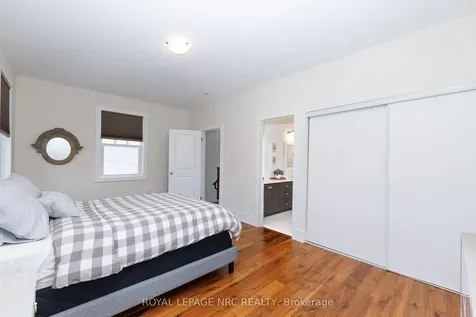 97 Brock Street Niagara-on-the-lake ON L0S 1J0