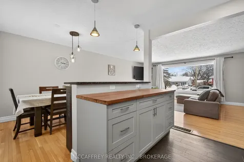 31 Meadowvale Avenue Belleville ON K8N 4N7