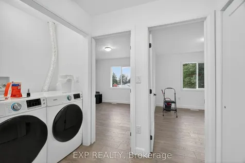 53 Lakeview Avenue Kingston ON K7M 3T4