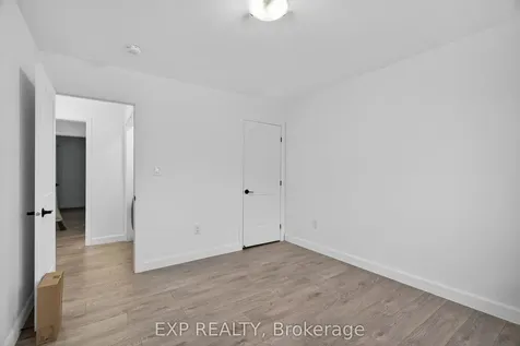 53 Lakeview Avenue Kingston ON K7M 3T4