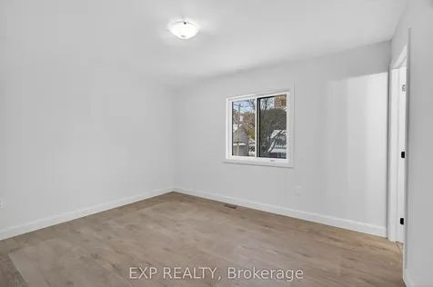 53 Lakeview Avenue Kingston ON K7M 3T4
