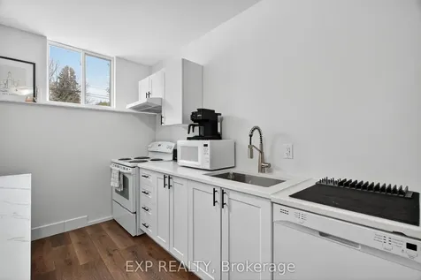 53 Lakeview Avenue Kingston ON K7M 3T4