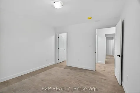 53 Lakeview Avenue Kingston ON K7M 3T4