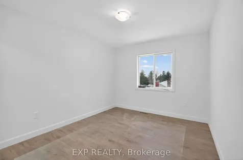 53 Lakeview Avenue Kingston ON K7M 3T4