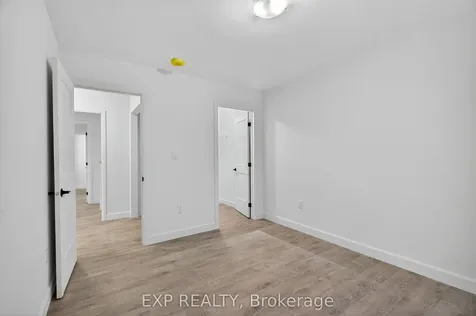 53 Lakeview Avenue Kingston ON K7M 3T4