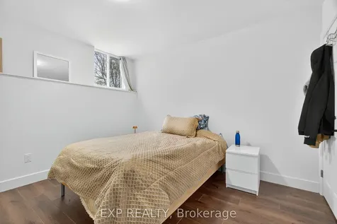 53 Lakeview Avenue Kingston ON K7M 3T4