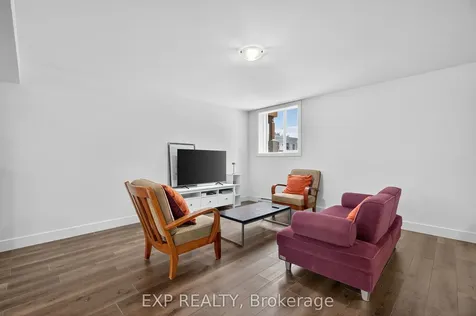 53 Lakeview Avenue Kingston ON K7M 3T4