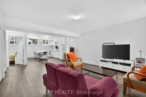 53 Lakeview Avenue Kingston ON K7M 3T4
