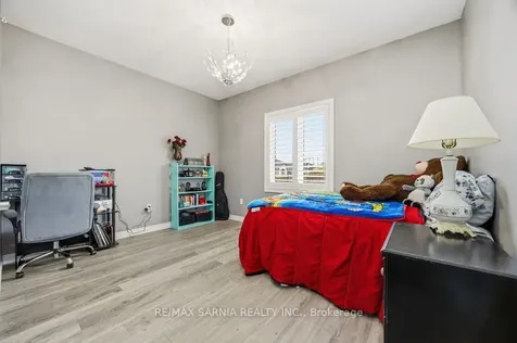 233 Paolo Street Sarnia ON N7S 0C8