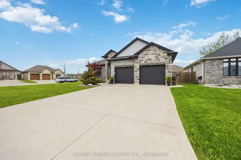 233 Paolo Street Sarnia ON N7S 0C8