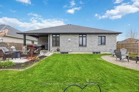 233 Paolo Street Sarnia ON N7S 0C8