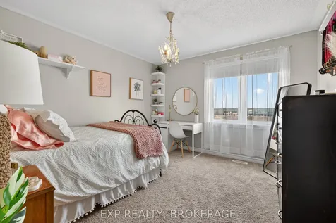 1140 Escala Crescent Kingston ON K7P 0H6