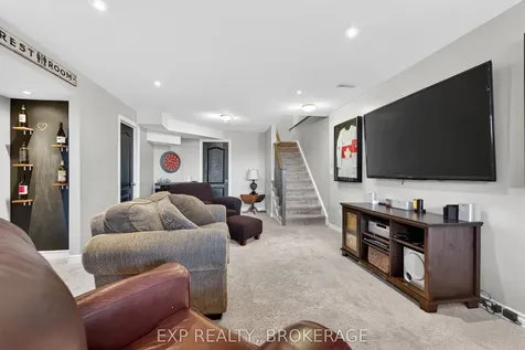 1140 Escala Crescent Kingston ON K7P 0H6