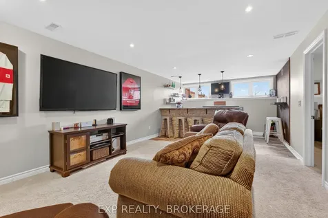 1140 Escala Crescent Kingston ON K7P 0H6