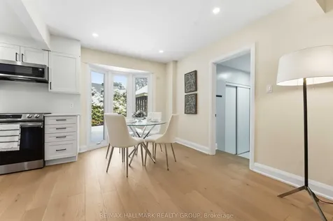 19 Kingsford Crescent Kanata ON K2K 1T5